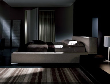 Ein Bett mit hohem gepolstertem Kopfteil Modern Metropolis, Ralph