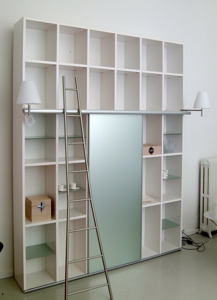 Regal mit Schiebe-Tür aus Glas Ex Libris, Ligne Roset