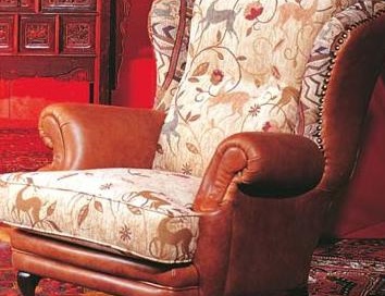 Sessel mit hoher Rückenlehne auf einem Rahmen aus massiver Pappel und Fichtenholz gepolstert Leder und Gewebe Bergere 2, Mantellassi