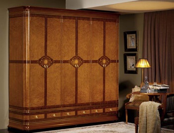 Schrank Praga Gold Wardrobe, Vicente Zaragoza
