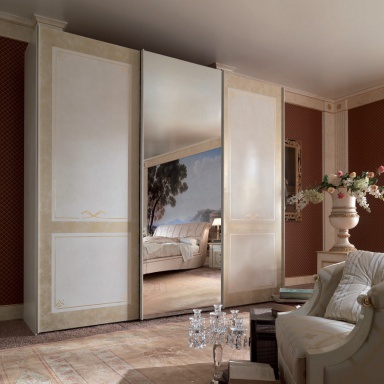 Schrank Exedra