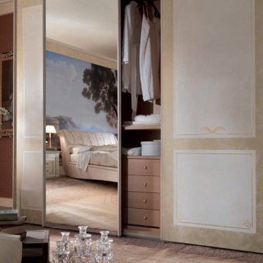 Schrank Exedra