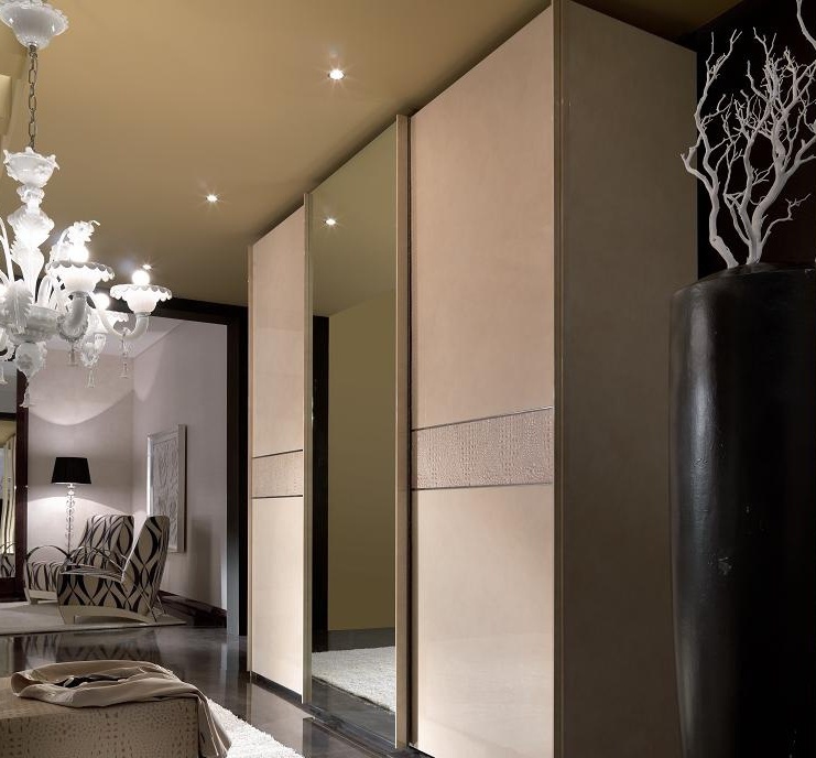 Schrank Spiegel, Turri