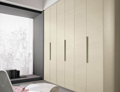 Kleiderschrank, Cenedese