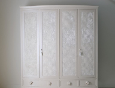 Kleiderschrank, Halley