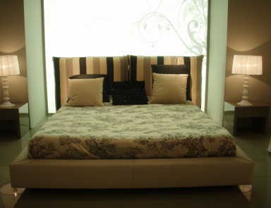 Doppelbett, Valmori