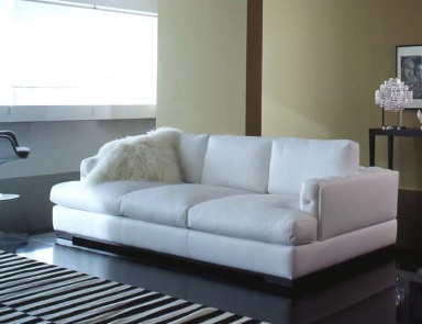 Dreibettzimmer Sofa, Valmori