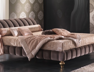 Bett Eos, Fasal Castelli