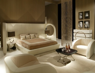 Schlafzimmer (Suite zum Schlafzimmer) mit hohem Kopfteil, IPE Cavalli