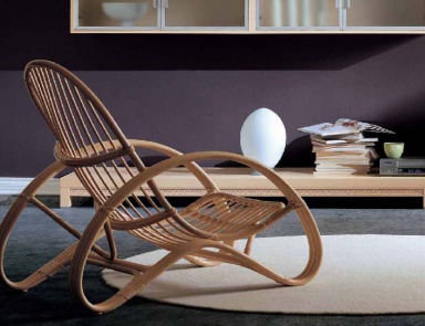 Sessel auf einem Rahmen aus Holz, Rattan wood