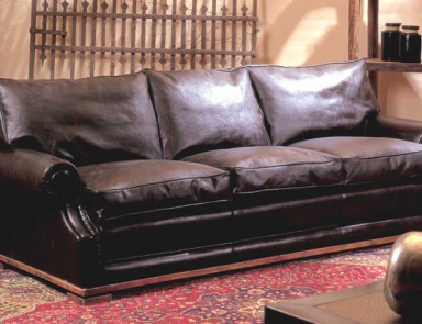 Couch Byron, Mantellassi