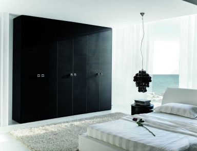 Kleiderschrank mit Metall-Griffen, Santa Lucia
