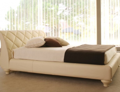 Doppelbett, Voltan