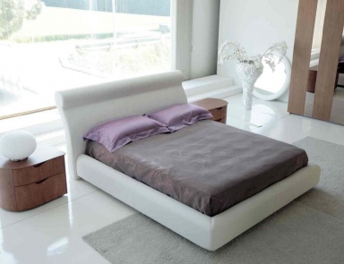 Doppelbett, Voltan