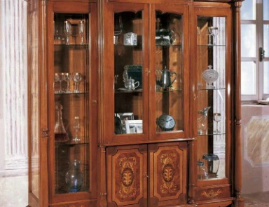 Schaufenster mit einer verglasten Fassade, Stile Elisa