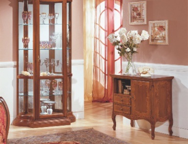 Schaufenster mit einer verglasten Fassade, Stile Elisa