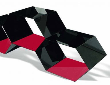 Das Regal Exagon, Sintesi