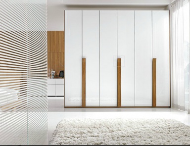 Kleiderschrank, Santa Lucia