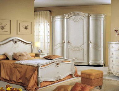 Schlafzimmer (für das Schlafzimmer eingerichtet), Antonelli Moravio