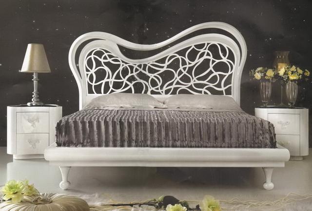 Doppelbett mit hohem Kopfteil, AltaModa