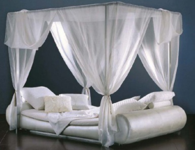 Bett INTRIGO