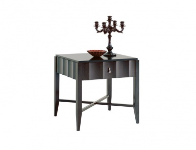 Nachttisch mit ausziehbarem ящичком Heritage J. S., Selva
