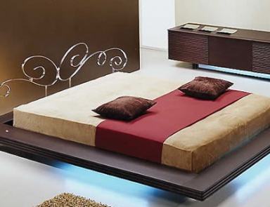 Doppelbett, Hiro - Voltan
