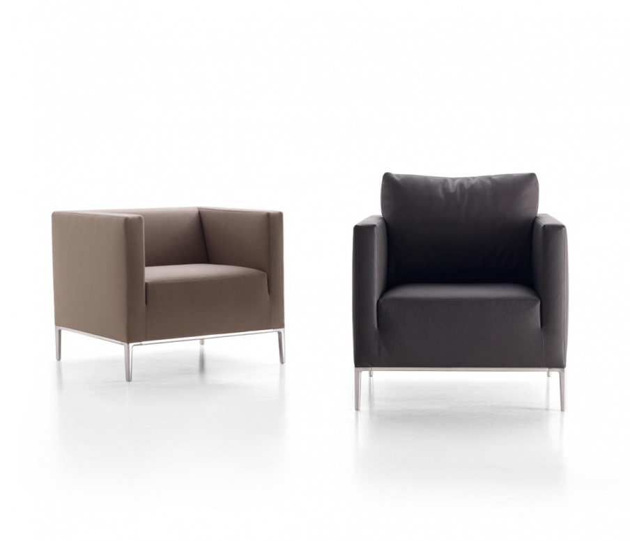 Sessel mit Beinen aus Metall, Leder oder Gewebe gepolstert Jean 02, B&B Italia
