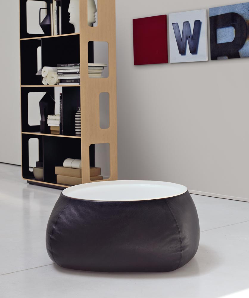 Tisch Couchtisch Stahl mit Tischplatte gepolsterter Leder oder Stoff Fat Fat-Lady Fat B&B Italia