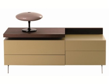 Kommode mit Metallbeinen, Echoes Chest of drawers - Roche Bobois