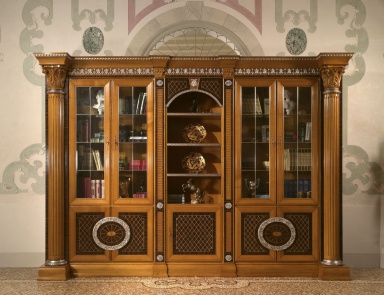 Schaufenster und Bibliothek der Fabrik Arca (klassisches Arbeitszimmer)