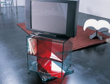 Möbel für TV, Frighetto