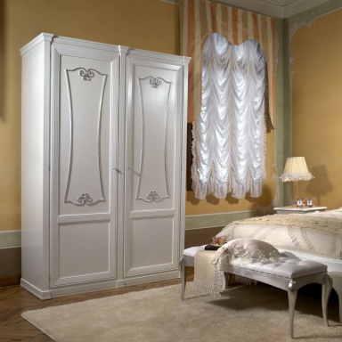 Kleiderschrank im Kinderzimmer