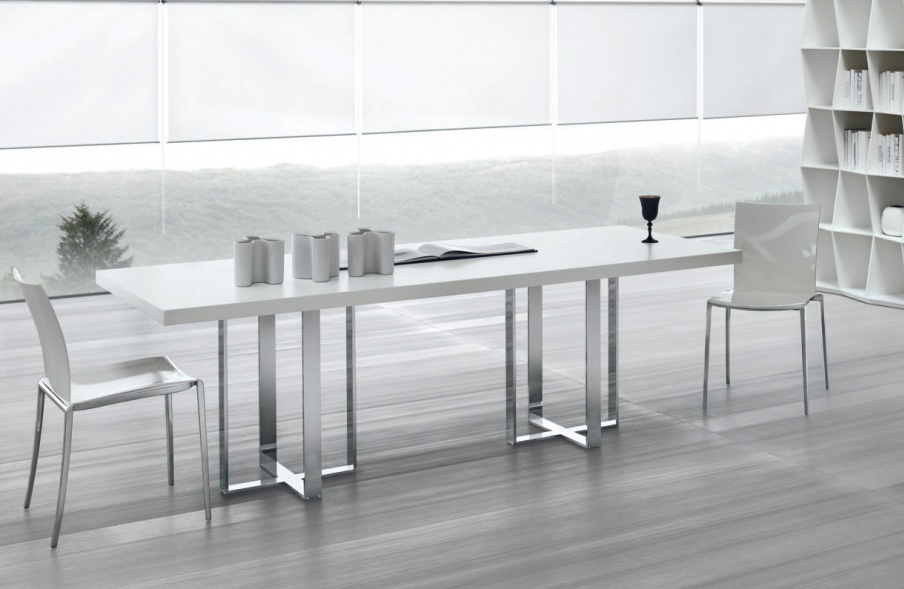 Tisch mit Beinen aus Stahl und Tischplatte aus Holz oder Kunststoff Big Table, Alivar
