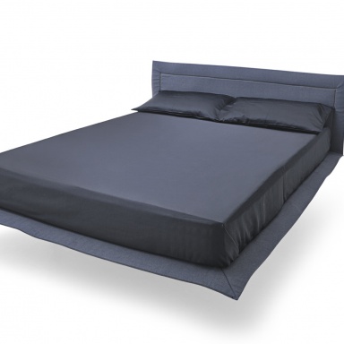 Bett Stiletto