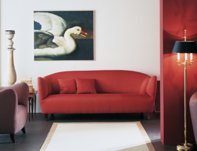 Dreibettzimmer Sofa mit Füßen aus Kirsche, Annibale Colombo (rotes Sofa)
