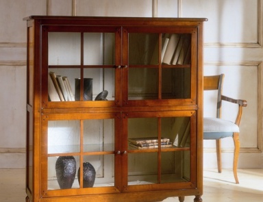 Vitrine auf hohen Beinen, Stella Del Mobile
