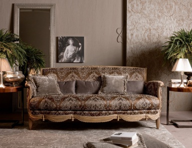 Dreibettzimmer Sofa, Medea