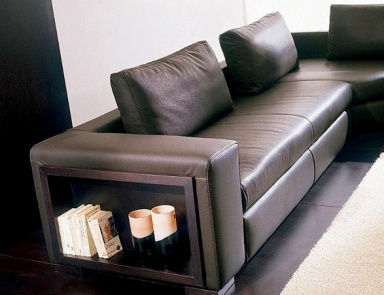 Sofa auf einem Rahmen aus massivem Fichtenholz gepolstert in Leder oder Stoff Maddalena, Bontempi Casa