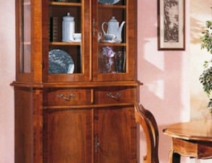 Sideboard auf einem Rahmen aus Massivholz 5019, BTC