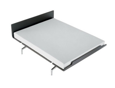 Bett mit Rahmen aus Ahorn-Holz und Beinen aus Aluminium Legnoletto, Alias