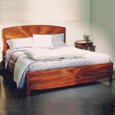 Doppelbett mit Gehäuse aus massivem Kirschholz, Annibale Colombo