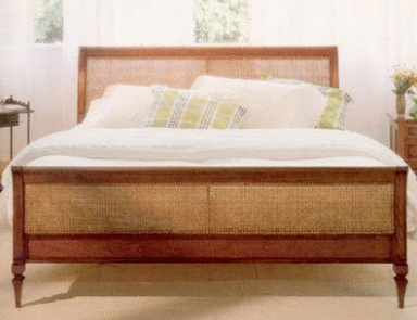 Doppelbett mit Gehäuse aus Kirschholz, Annibale Colombo (Rattan Bett, Wicker)