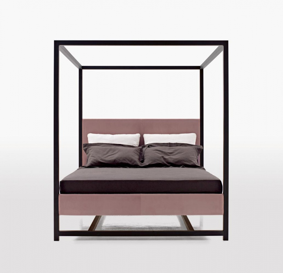 Himmelbett auf einem Rahmen aus Eiche Alcova ACLB, B&B Italia