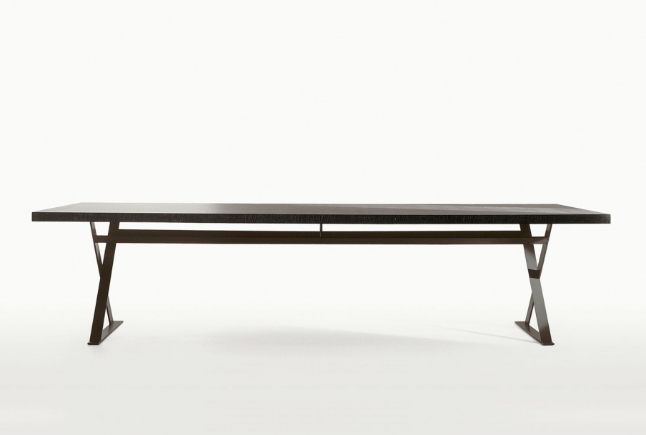 Mittagstisch auf dem Rahmen aus Metall mit Deckplatte aus Holz Max, B&B Italia