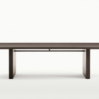 Tisch Simposio