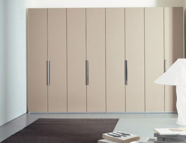 Kleiderschrank, Olivieri