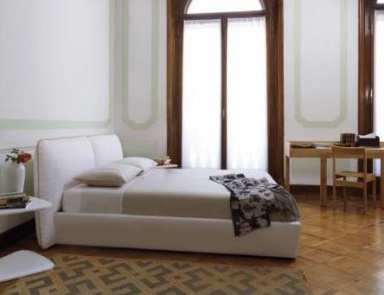 Bett Plume, Frighetto