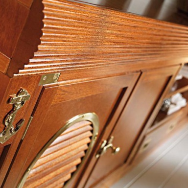 Sideboard Gold Line