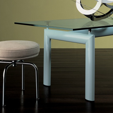 Der Hocker LC8
